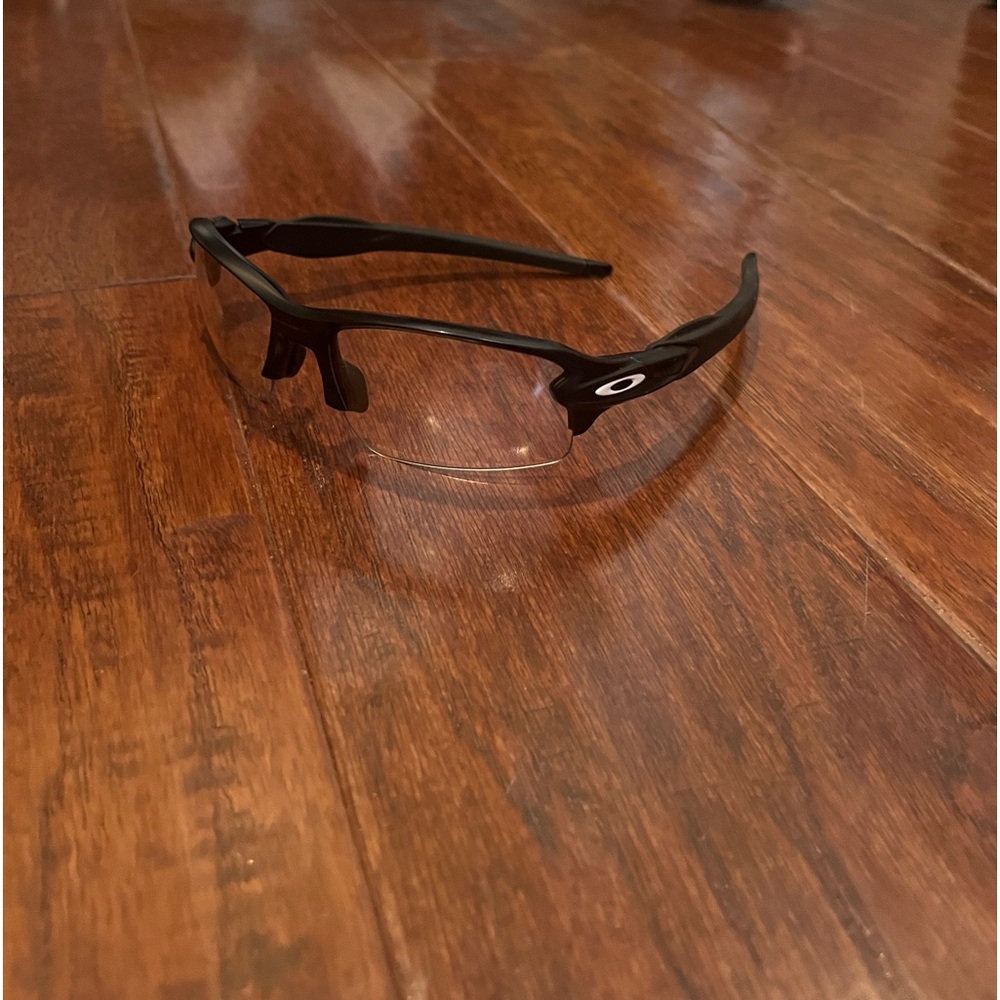 Men’s Oakley Glasses